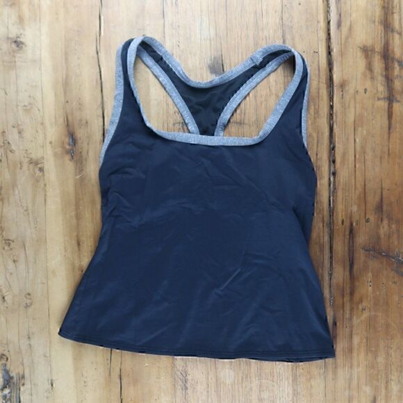 DKNY BLACK WITH GREY TRIM CROPPED TANK TOP WITH BUILT IN BRA SIZE 10 - Picture 1 of 3